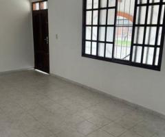Casa en alquiler zona av Paragua entre 2do y 3er anillo.